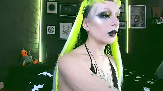 insania 9999  online show from 03-19-25, 04:45