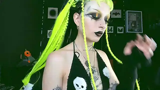 insania 9999  online show from 02-12-25, 04:22