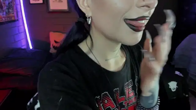 insania 9999  online show from 10-21-25, 05:34