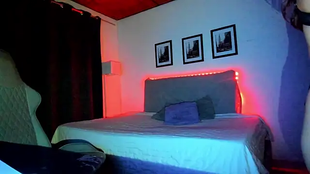 sofimendoza online show from 10-16-25, 08:55