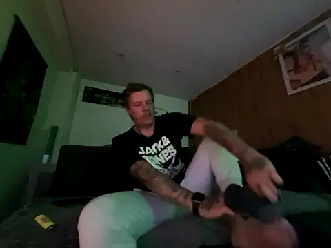 steveindahouse online show from 10-13-25, 03:41