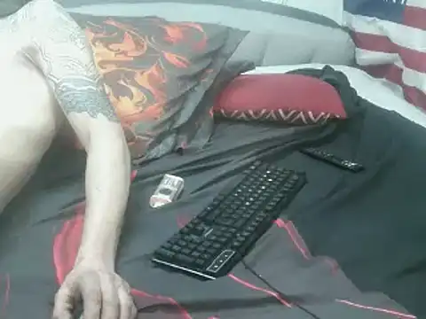 Snapshot of Spotless_Load chatting on 02-13-25, 06:05 Spotless Load online show from 02-13-25, 06:05