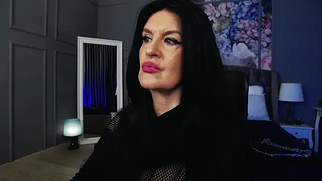 DomMelissaW online show from 12-23-25, 12:00