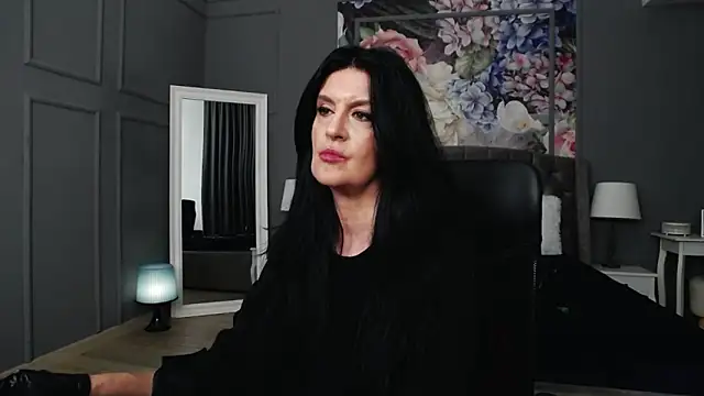 Snapshot of DomMelissaW chatting on 12-13-24, 03:27 DomMelissaW online show from 12-13-24, 03:27