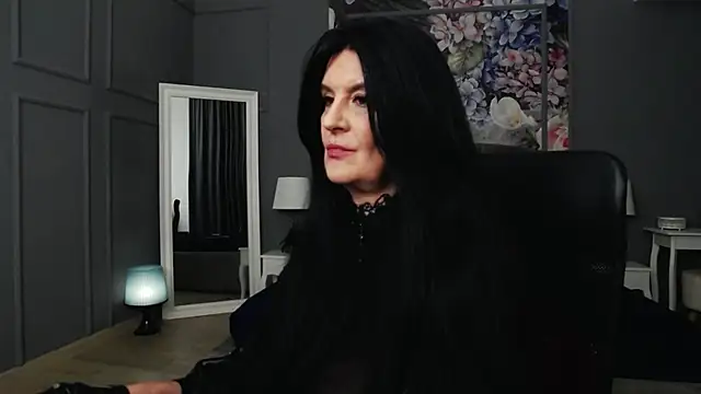 Snapshot of DomMelissaW chatting on 02-16-25, 02:09 DomMelissaW online show from 02-16-25, 02:09