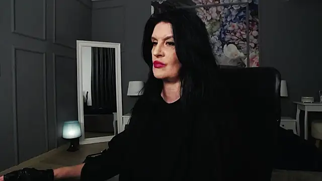 Snapshot of DomMelissaW chatting on 03-07-25, 01:09 DomMelissaW online show from 03-07-25, 01:09