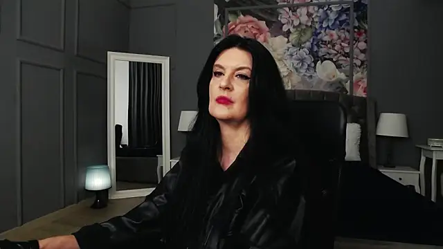 Snapshot of DomMelissaW chatting on 02-22-25, 01:33 DomMelissaW online show from 02-22-25, 01:33