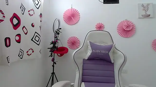 InocentHeaven1 online show from 12-17-25, 01:05