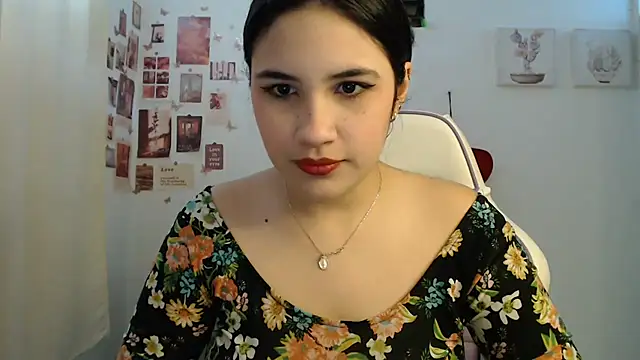 InocentHeaven1 online show from 06-18-26, 12:43