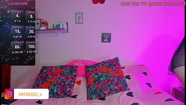 Snapshot of Nicole_x chatting on 12-31-24, 05:22 Nicole x online show from 12-31-24, 05:22