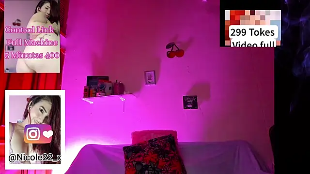 Snapshot of Nicole_x chatting on 03-03-25, 01:28 Nicole x online show from 03-03-25, 01:28