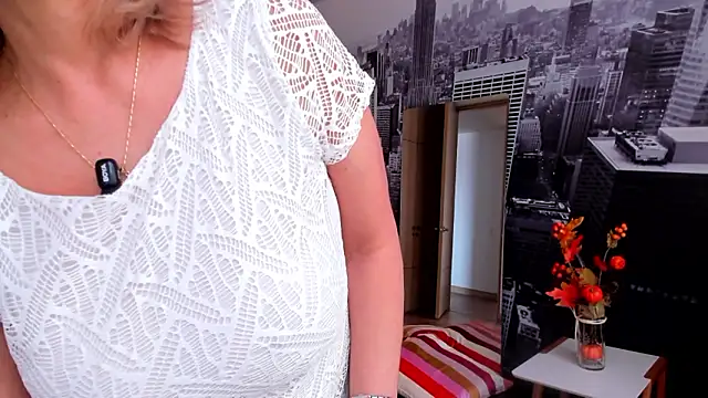 Snapshot of jane_turner chatting on 02-25-26, 01:00 jane turner online show from 02-25-26, 01:00