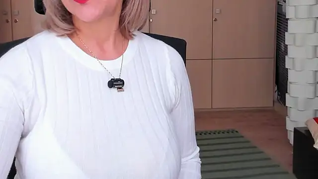 Snapshot of jane_turner chatting on 02-17-26, 01:19 jane turner online show from 02-17-26, 01:19