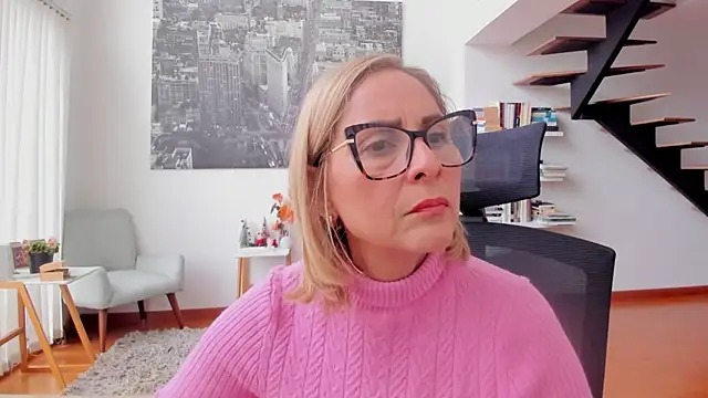 Snapshot of jane_turner chatting on 12-04-25, 01:43 jane turner online show from 12-04-25, 01:43