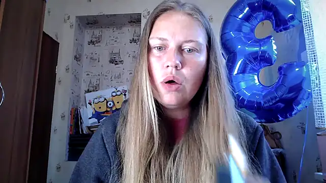 Snapshot of dream_alexa chatting on 05-21-26, 02:42 dream alexa online show from 05-21-26, 02:42