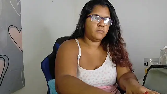 victoris online show from 11-18-25, 04:32