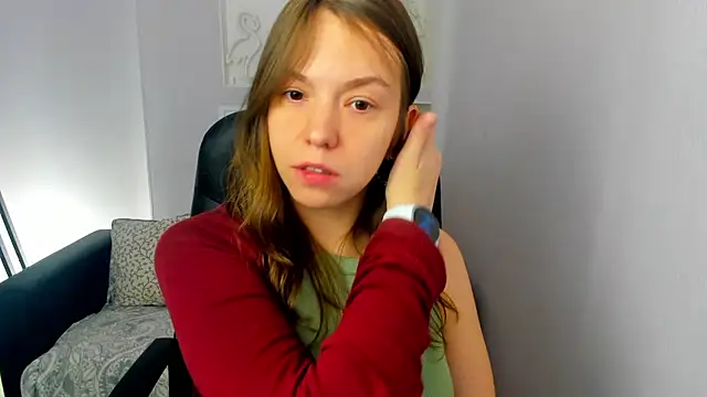 Snapshot of Persephoni chatting on 05-03-26, 11:37 Persephoni online show from 05-03-26, 11:37