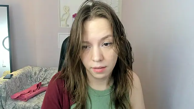 Snapshot of Persephoni chatting on 06-09-26, 08:21 Persephoni online show from 06-09-26, 08:21