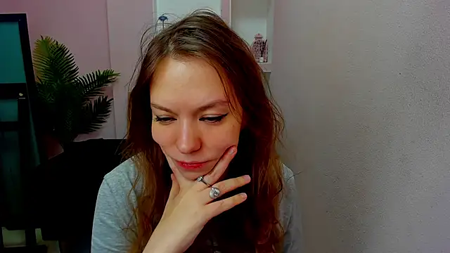 Persephoni online show from 12-05-25, 10:58