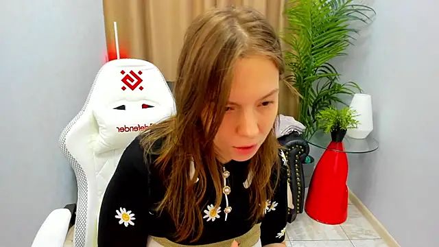 Snapshot of Persephoni chatting on 05-04-26, 03:37 Persephoni online show from 05-04-26, 03:37