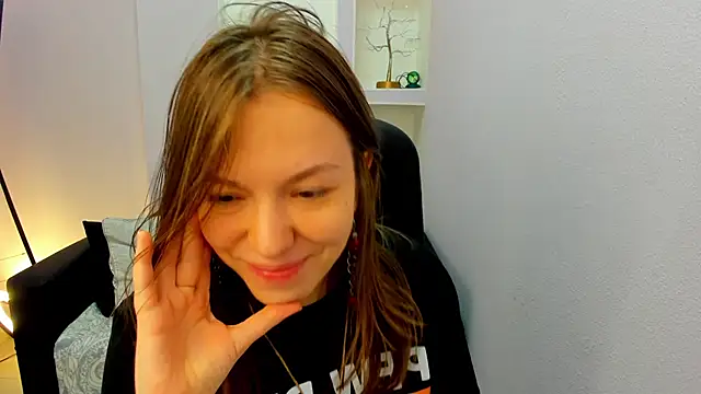Snapshot of Persephoni chatting on 04-29-26, 10:19 Persephoni online show from 04-29-26, 10:19