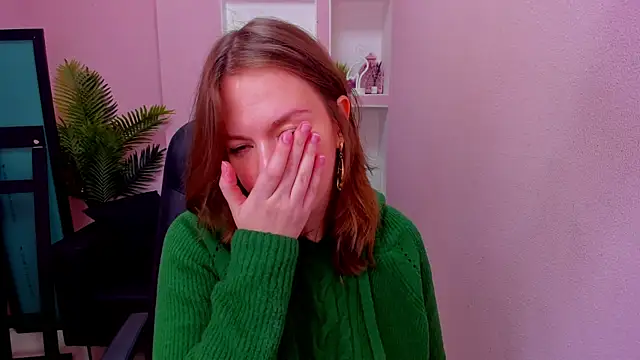 Persephoni online show from 12-16-25, 04:55