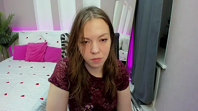 Persephoni online show from 07-26-26, 05:58