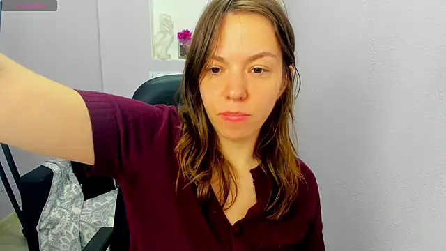 Snapshot of Persephoni chatting on 04-21-26, 11:06 Persephoni online show from 04-21-26, 11:06