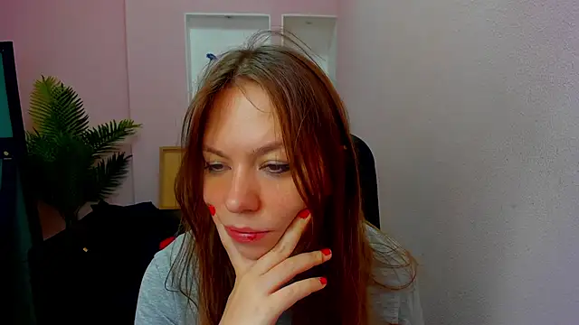 Snapshot of Persephoni chatting on 10-20-25, 08:20 Persephoni online show from 10-20-25, 08:20