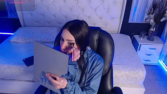 LiaVillalobos online show from 09-24-25, 11:50