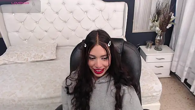 LiaVillalobos online show from 09-20-25, 11:37