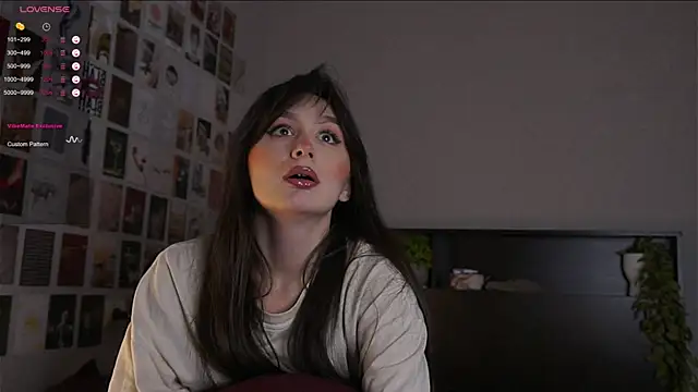 itssophiie online show from 10-15-25, 09:01