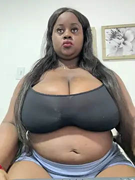Snapshot of sharik-browns chatting on 06-17-26, 05:23 sharik-browns online show from 06-17-26, 05:23