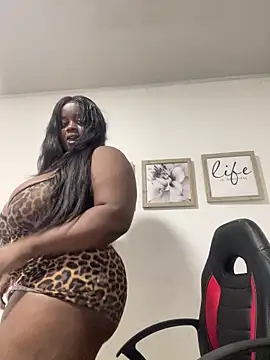 Snapshot of sharik-browns chatting on 05-22-26, 01:14 sharik-browns online show from 05-22-26, 01:14