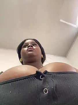 Snapshot of sharik-browns chatting on 04-28-26, 05:28 sharik-browns online show from 04-28-26, 05:28