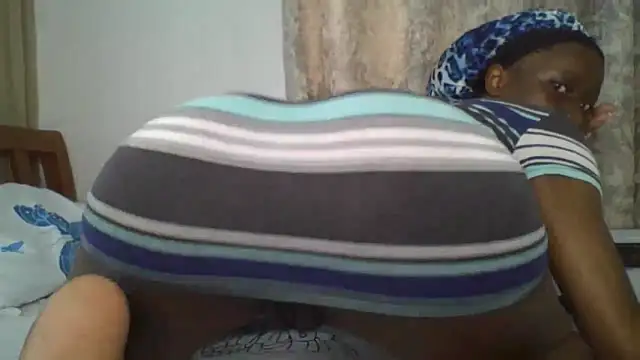 Snapshot of sweet_sassy_ chatting on 09-21-25, 04:39 sweet sassy online show from 09-21-25, 04:39
