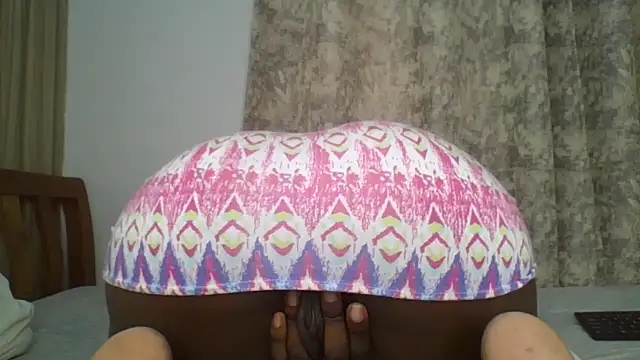 Snapshot of sweet_sassy_ chatting on 09-16-25, 04:24 sweet sassy online show from 09-16-25, 04:24