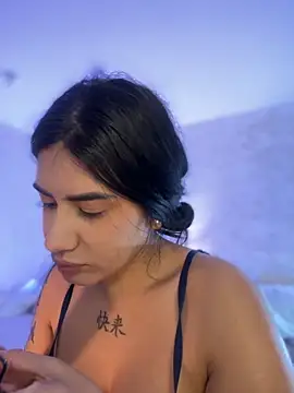 clarachanelricek online show from 09-08-25, 09:25