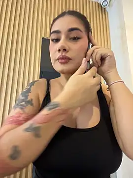 clarachanelricek online show from 02-25-26, 07:25