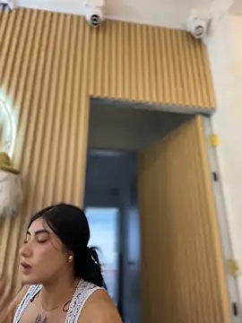 clarachanelricek online show from 12-15-25, 07:31