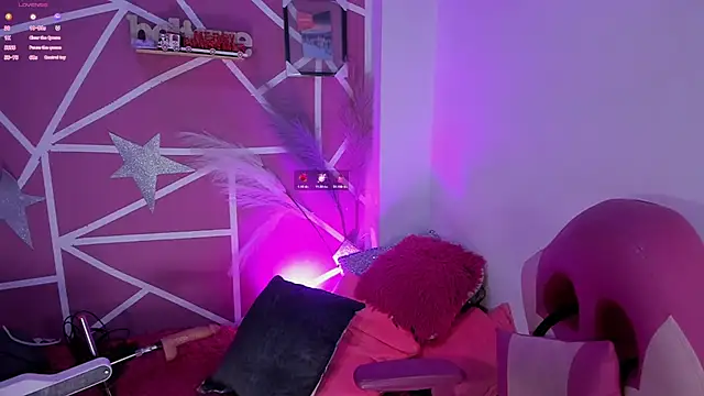 lucy beatifull online show from 04-15-26, 07:18