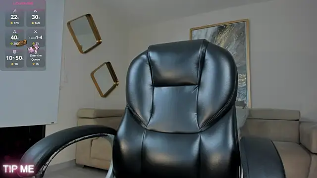Snapshot of SophieBarnett chatting on 04-22-26, 12:39 SophieBarnett online show from 04-22-26, 12:39
