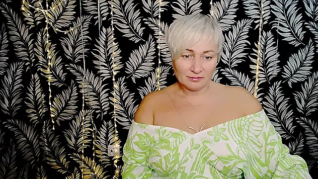 Olivia playful online show from 10-26-25, 12:16