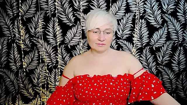 Snapshot of Olivia_playful chatting on 06-01-26, 10:37 Olivia playful online show from 06-01-26, 10:37