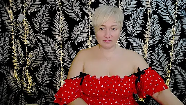 Snapshot of Olivia_playful chatting on 03-22-25, 12:35 Olivia playful online show from 03-22-25, 12:35