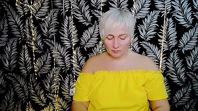 Olivia playful online show from 11-18-25, 10:07