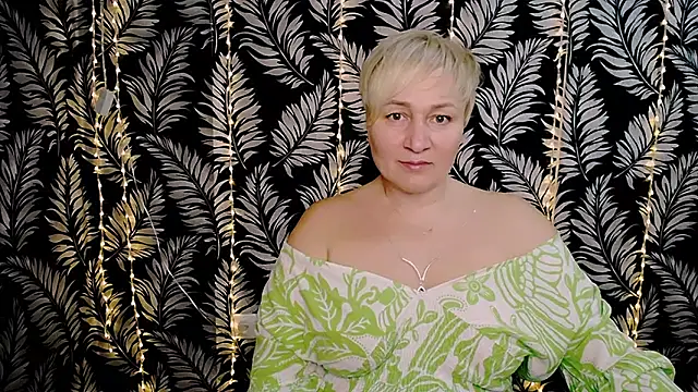 Snapshot of Olivia_playful chatting on 03-15-25, 12:13 Olivia playful online show from 03-15-25, 12:13