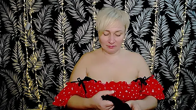 Snapshot of Olivia_playful chatting on 03-17-25, 12:25 Olivia playful online show from 03-17-25, 12:25