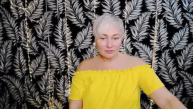 Olivia playful online show from 12-04-25, 12:04