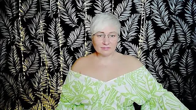 Snapshot of Olivia_playful chatting on 07-12-26, 10:16 Olivia playful online show from 07-12-26, 10:16